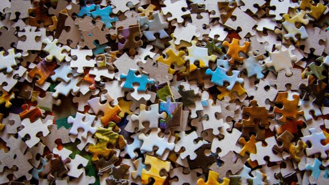 Multi-coloured puzzle pieces